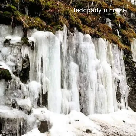 Apartmanova Secanda S Bazenem, U Secske Prehrady Seč