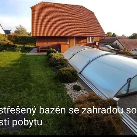 Holiday home Apartmanova Secanda S Bazenem, U Secske Prehrady