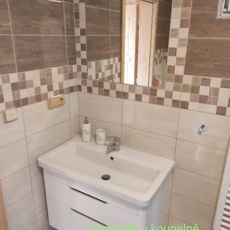 Dom wakacyjny Apartmanova Secanda S Bazenem, U Secske Prehrady Seč