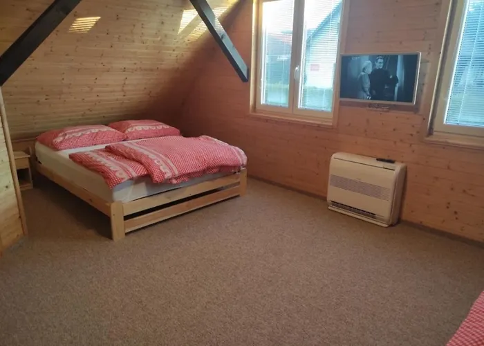 Apartmánová Sečanda S Bazénem, U Sečské Přehrady Seč