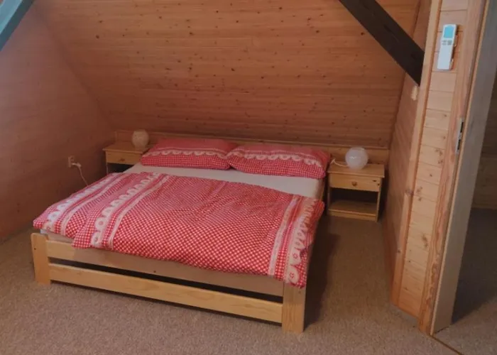 Apartmánová Sečanda S Bazénem, U Sečské Přehrady Сasa de vacaciones *